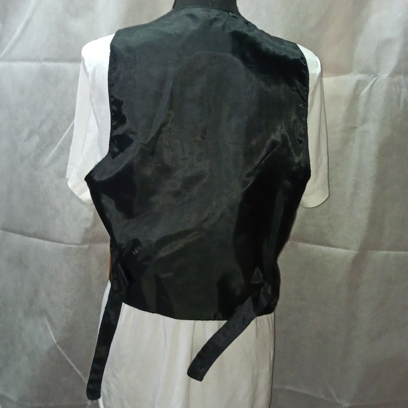 Leather Suede Fringe Vest. - Picture 2 of 7